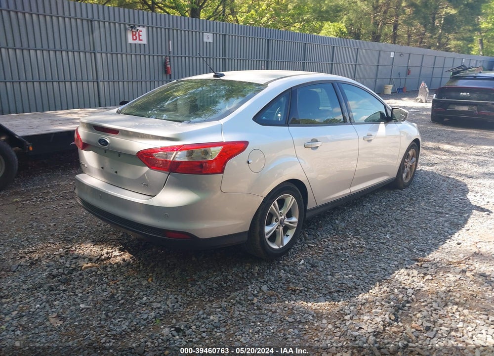 2014 FORD FOCUS SE VIN: 1FADP3F26EL152092