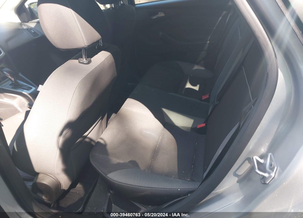 2014 FORD FOCUS SE VIN: 1FADP3F26EL152092