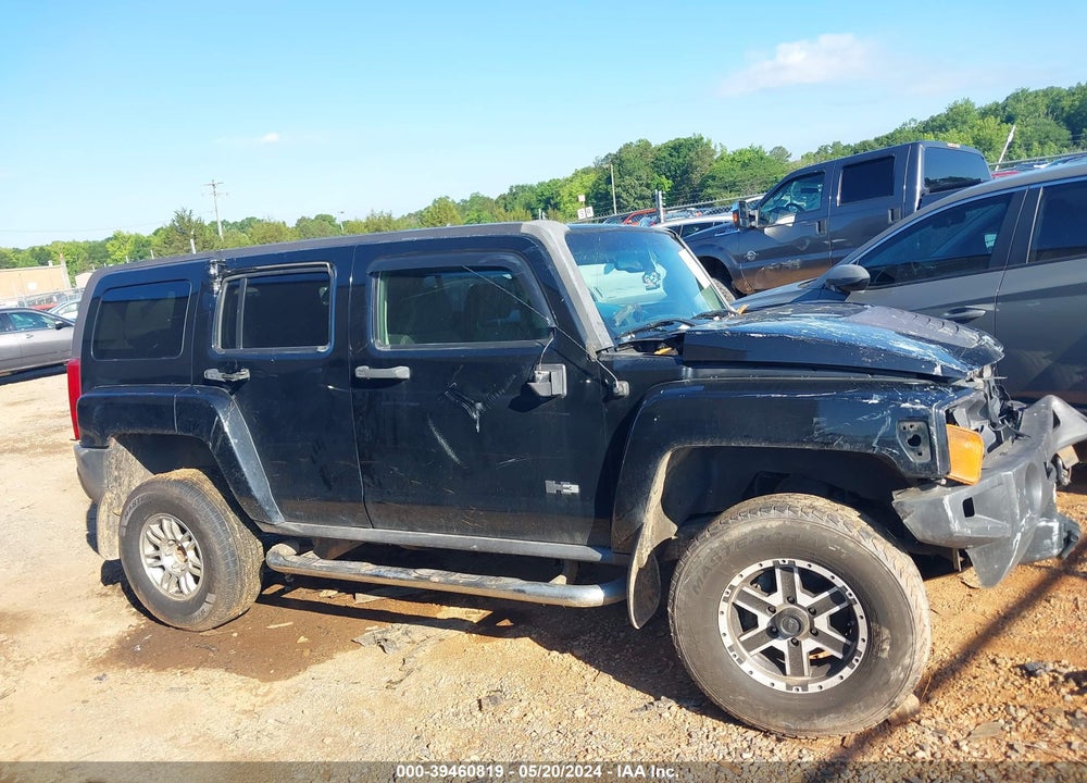 2007 HUMMER H3 SUV VIN: 5GTDN13EX78134826