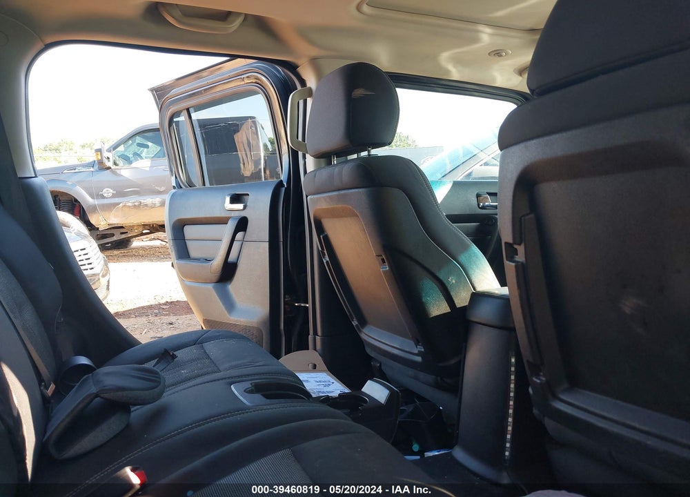 2007 HUMMER H3 SUV VIN: 5GTDN13EX78134826