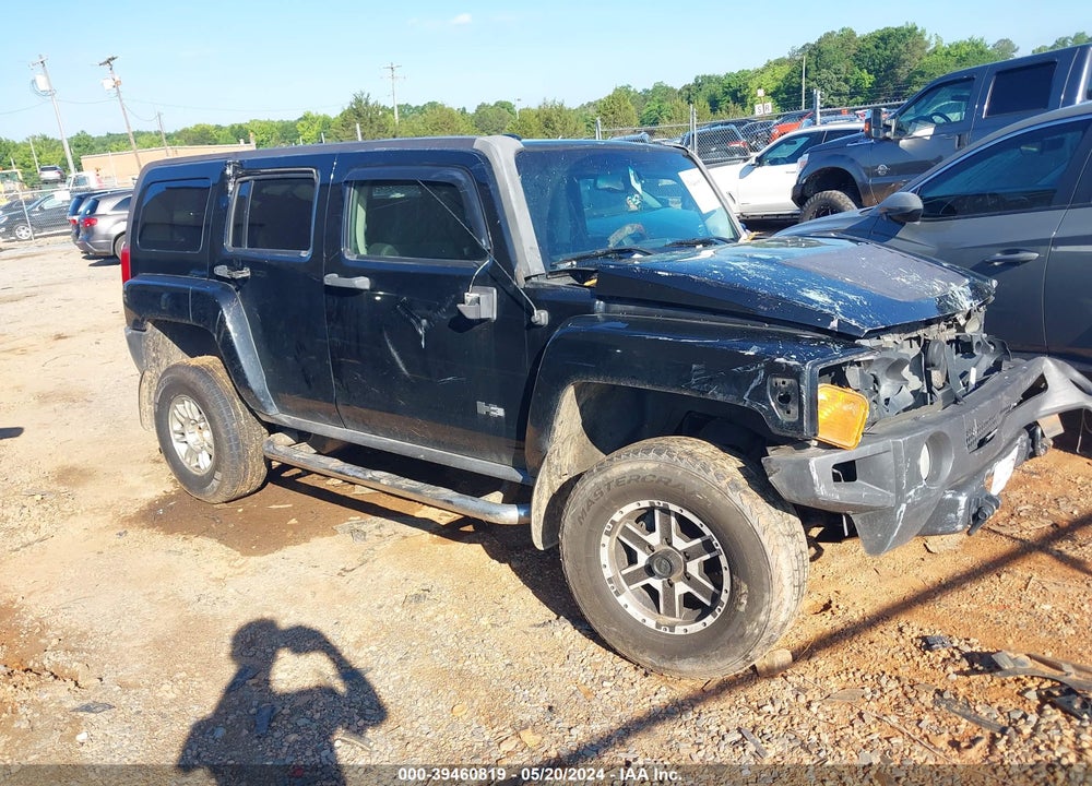 2007 HUMMER H3 SUV VIN: 5GTDN13EX78134826