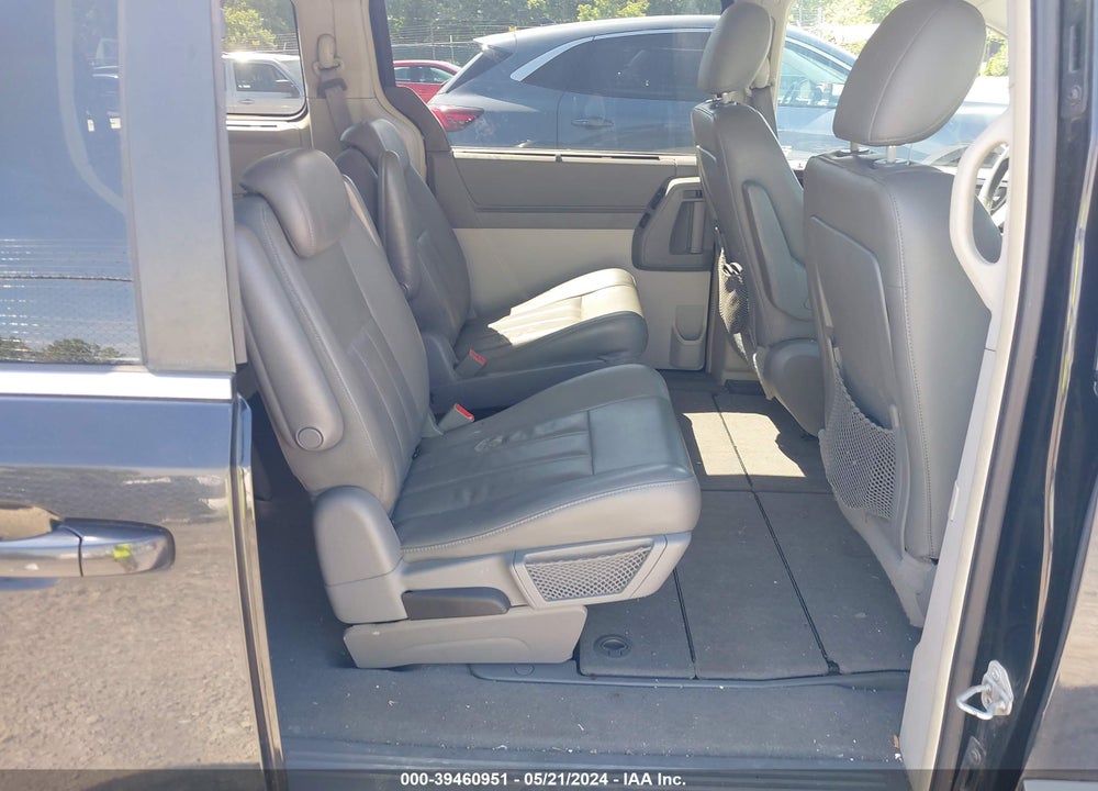 2010 CHRYSLER TOWN & COUNTRY TOURING VIN: 2A4RR5D17AR127715