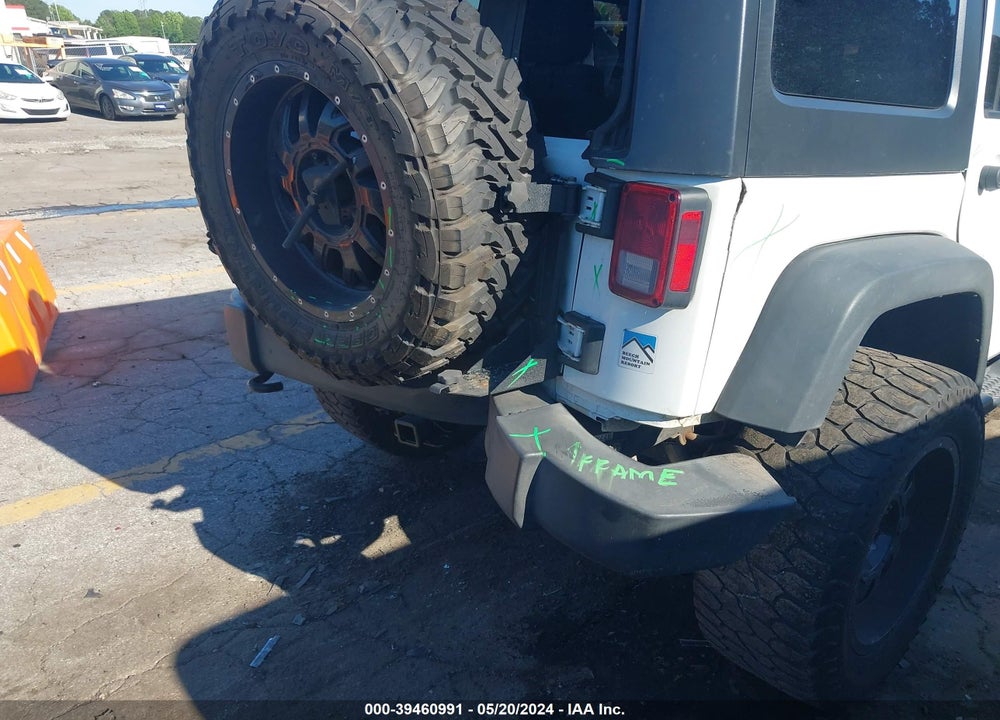 2016 JEEP WRANGLER UNLIMITED SPORT VIN: 1C4BJWDG4GL119856