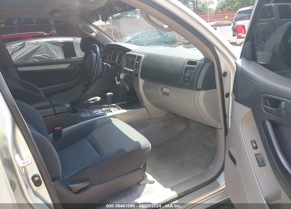 2005 TOYOTA 4RUNNER SR5 SPORT V8 VIN: JTEBT14R550051513