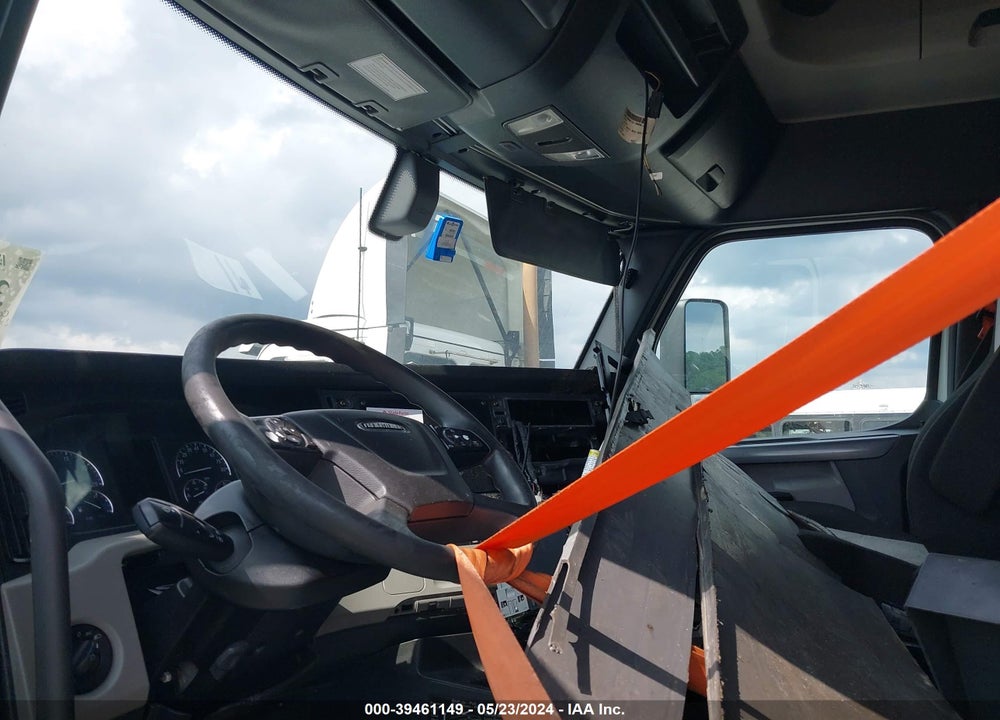 2020 FREIGHTLINER NEW CASCADIA 126 VIN: 3AKJHHDV8LSKY4821
