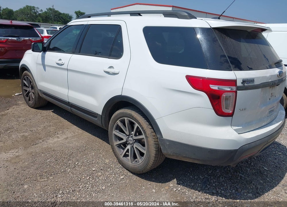 2015 FORD EXPLORER XLT VIN: 1FM5K7D88FGA40279