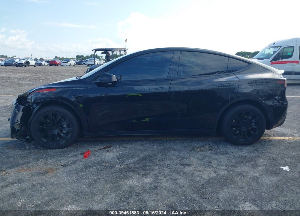 2021 TESLA MODEL Y LONG RANGE DUAL MOTOR ALL-WHEEL DRIVE VIN: 5YJYGAEE4MF250356