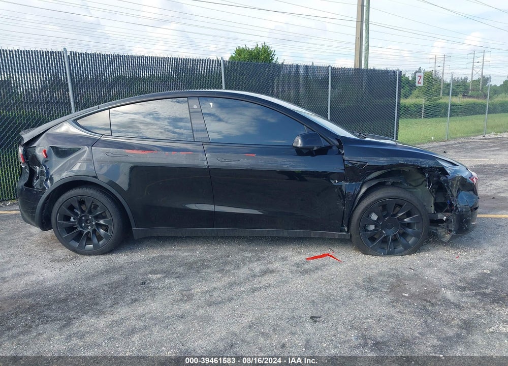 2021 TESLA MODEL Y LONG RANGE DUAL MOTOR ALL-WHEEL DRIVE VIN: 5YJYGAEE4MF250356