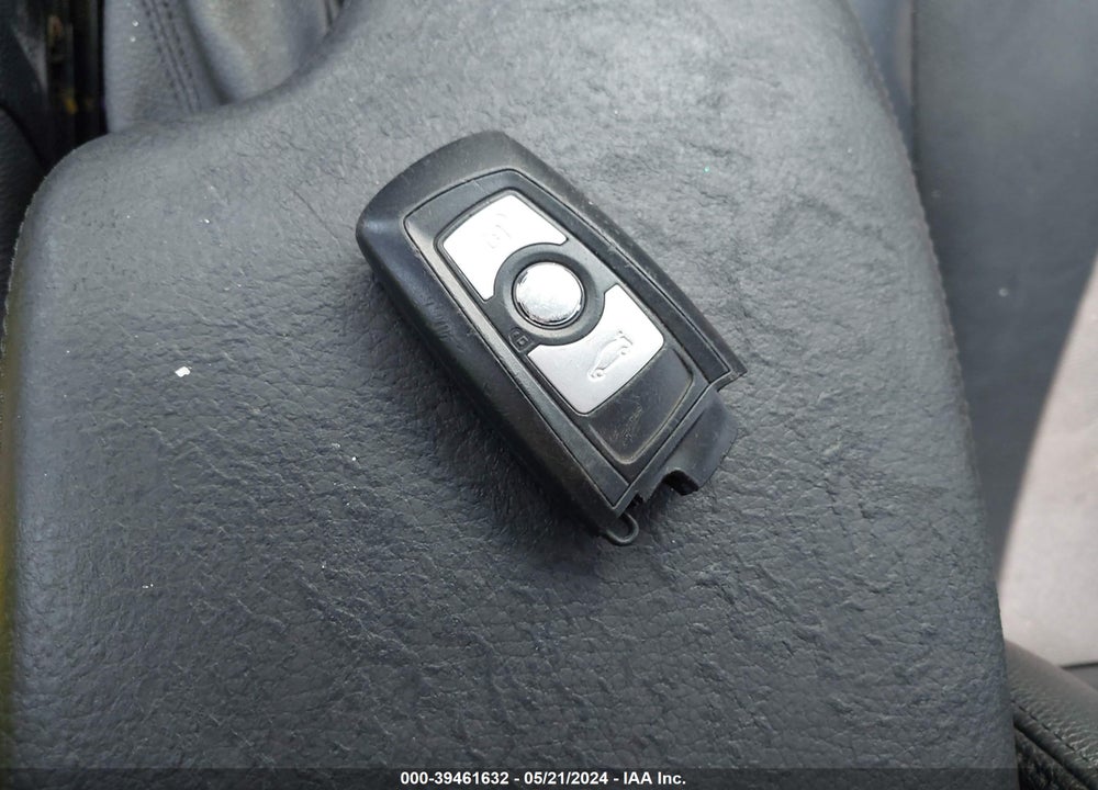 2014 BMW 328I VIN: WBA3A5G5XENP32877