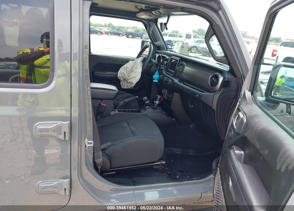 2018 JEEP WRANGLER UNLIMITED SPORT S 4X4 VIN: 1C4HJXDG9JW229131