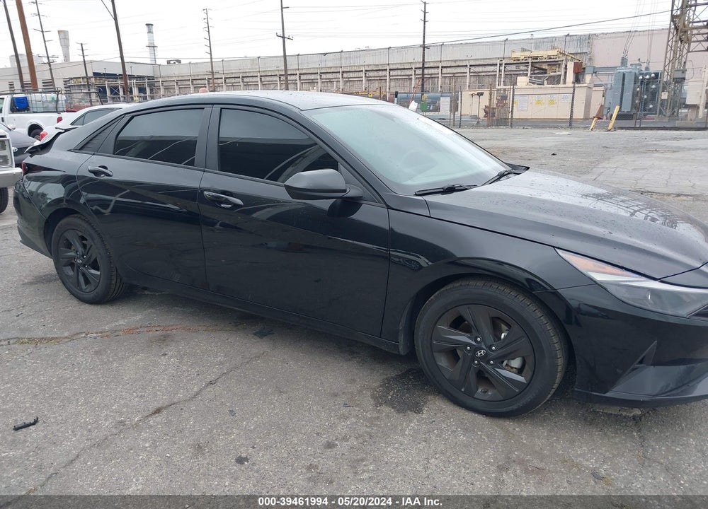 2022 HYUNDAI ELANTRA SEL VIN: KMHLS4AG4NU260861