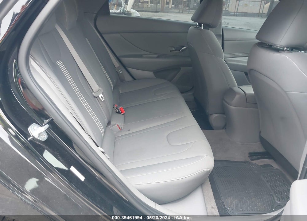 2022 HYUNDAI ELANTRA SEL VIN: KMHLS4AG4NU260861