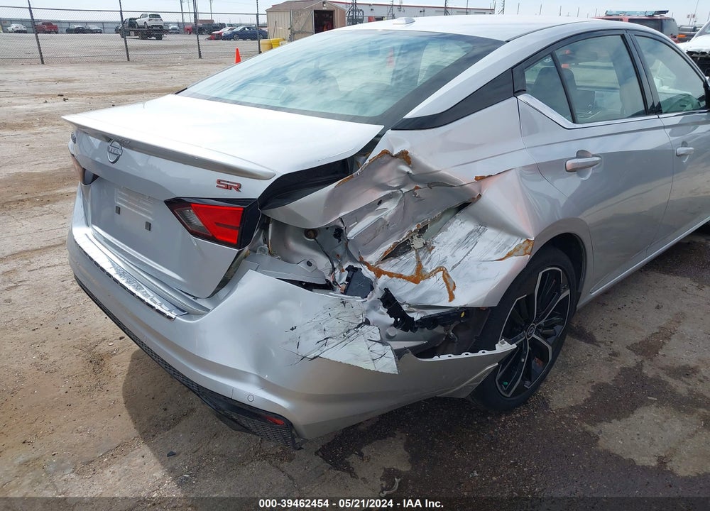 2023 NISSAN ALTIMA SR FWD VIN: 1N4BL4CV0PN303569