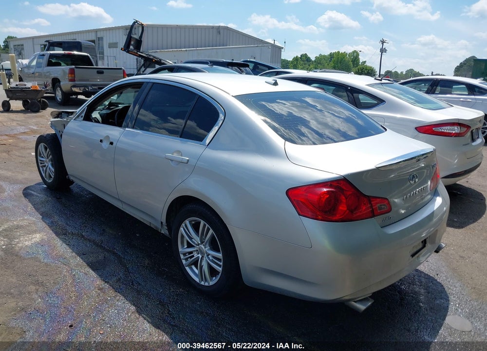 2015 INFINITI Q40 VIN: JN1CV6AR1FM520548