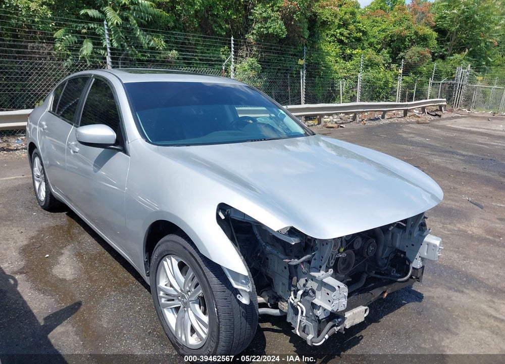 2015 INFINITI Q40 VIN: JN1CV6AR1FM520548