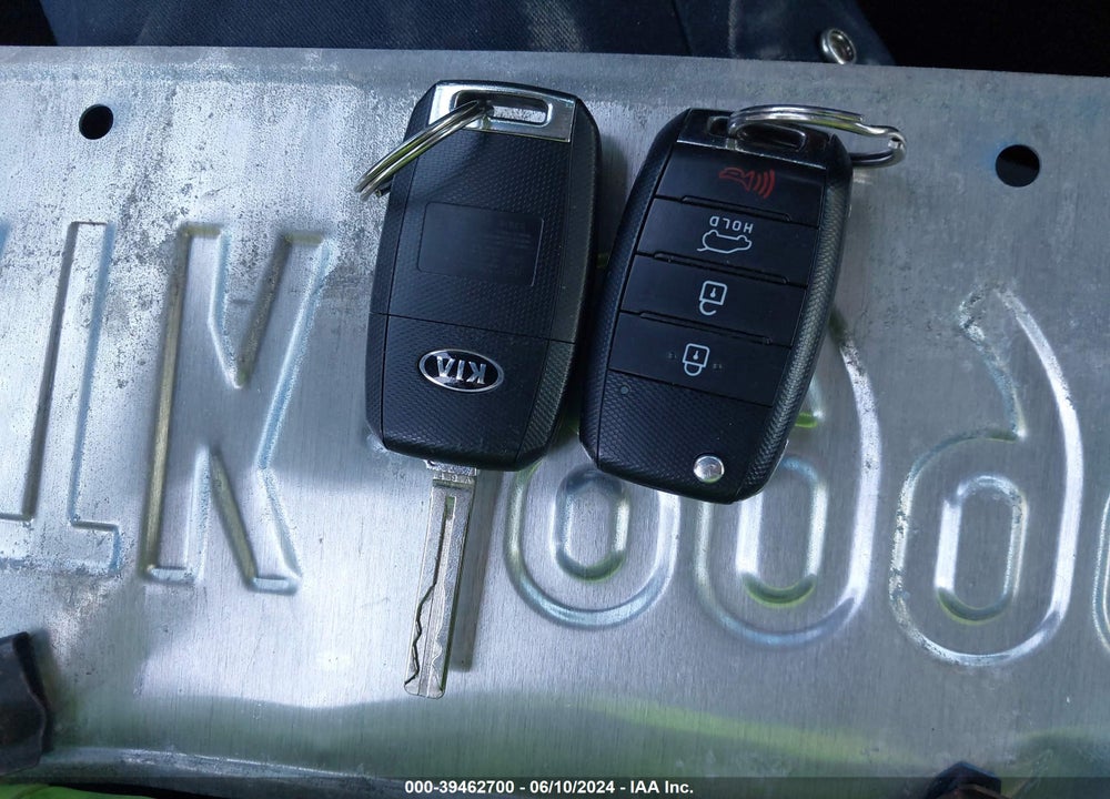 2019 KIA SOUL VIN: KNDJN2A23K7687583