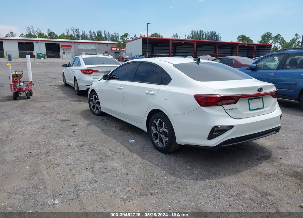 2021 KIA FORTE LXS VIN: 3KPF24AD9ME329712