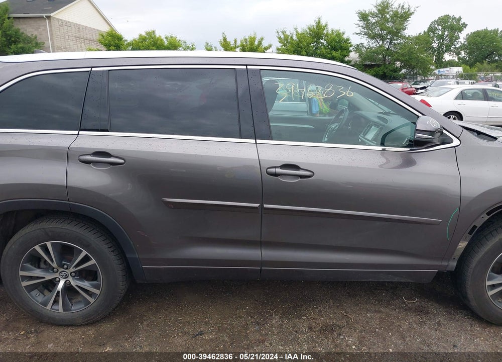 2016 TOYOTA HIGHLANDER XLE V6 VIN: 5TDJKRFH4GS317383