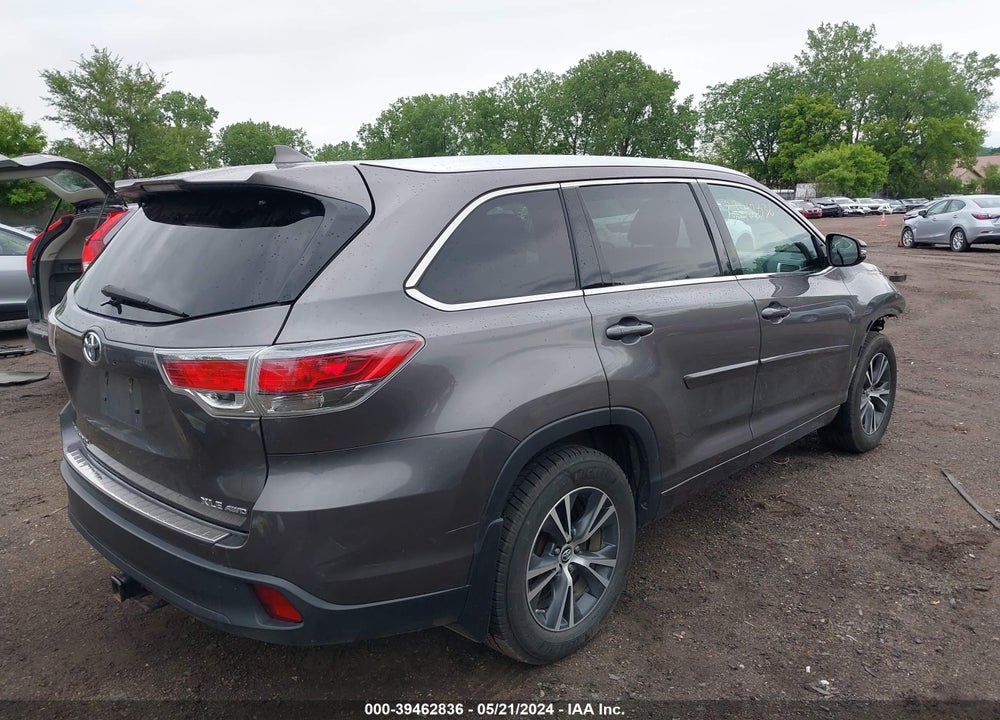 2016 TOYOTA HIGHLANDER XLE V6 VIN: 5TDJKRFH4GS317383