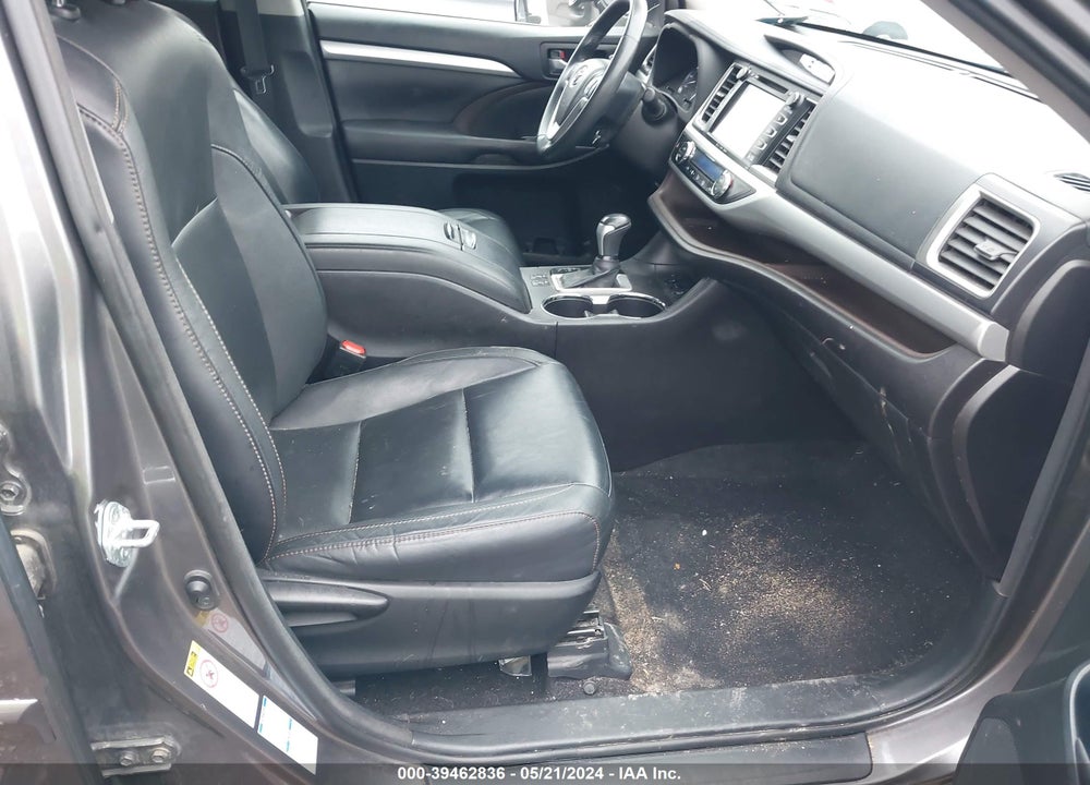 2016 TOYOTA HIGHLANDER XLE V6 VIN: 5TDJKRFH4GS317383