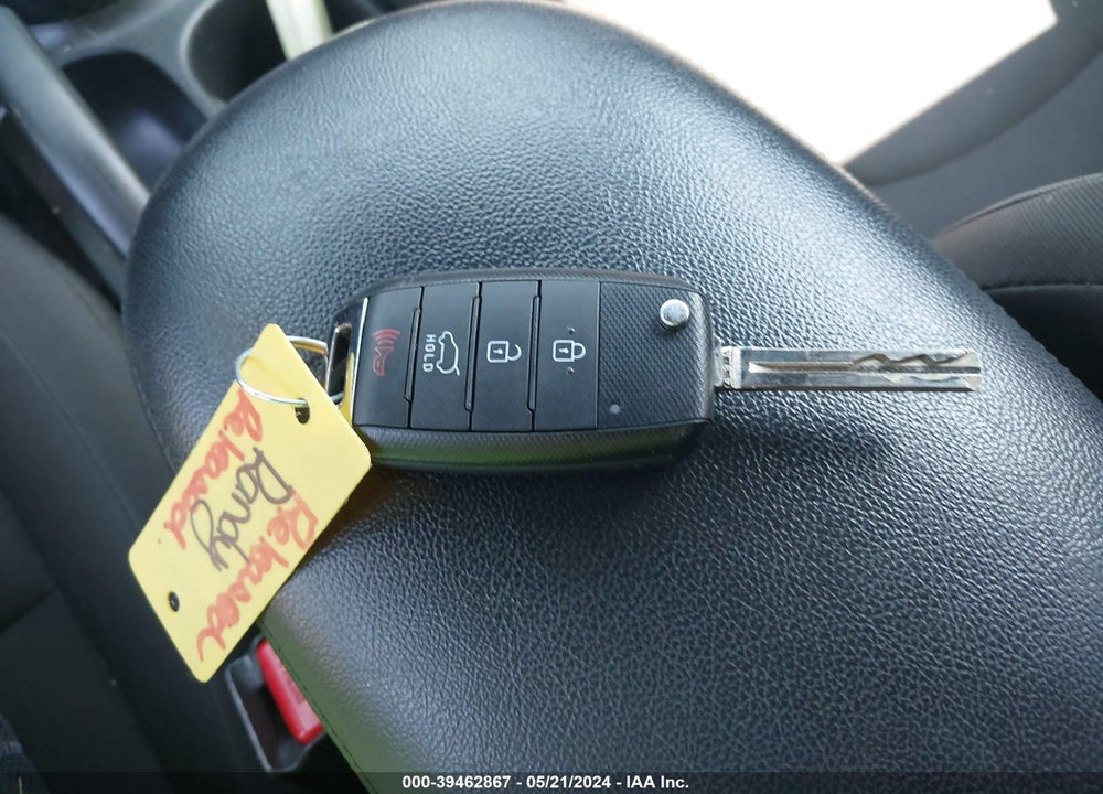 2016 KIA SOUL VIN: KNDJN2A27G7260348