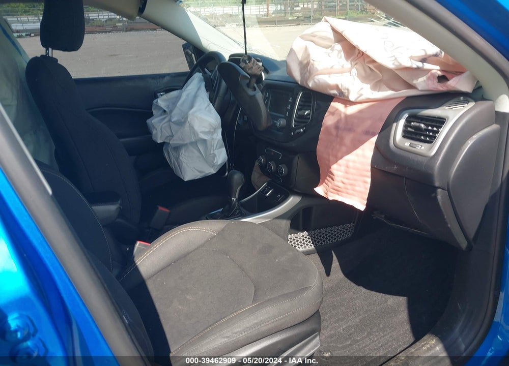 2018 JEEP COMPASS SPORT FWD VIN: 3C4NJCAB9JT124812