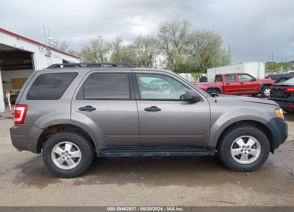 2010 FORD ESCAPE XLT VIN: 1FMCU9D72AKC52413