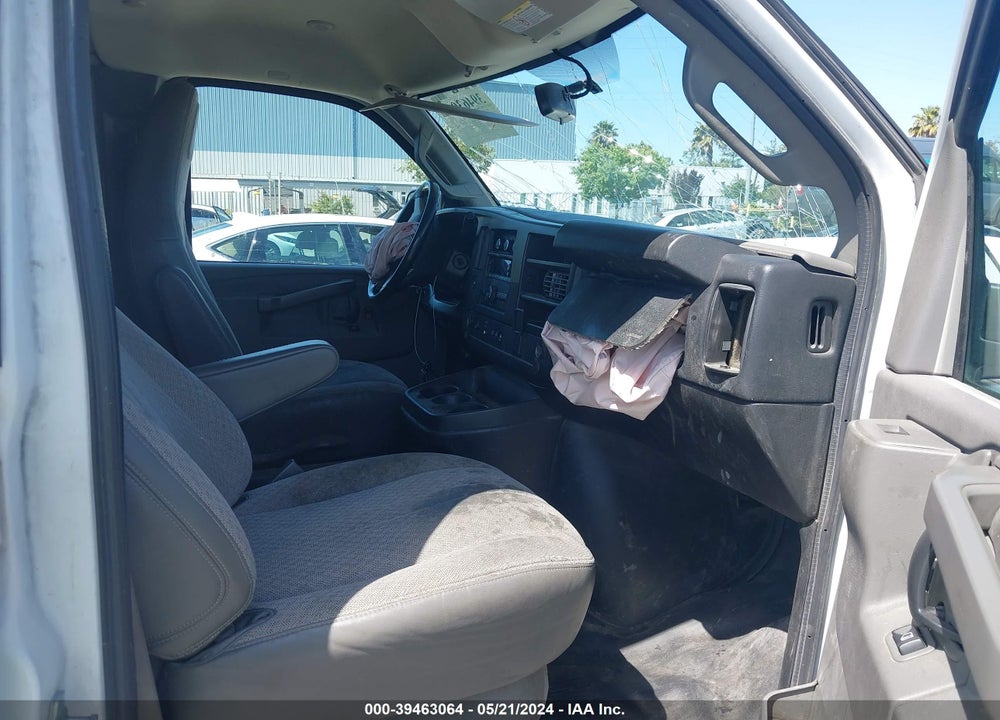 2017 CHEVROLET EXPRESS 2500 WORK VAN VIN: 1GCWGBFF6H1109081