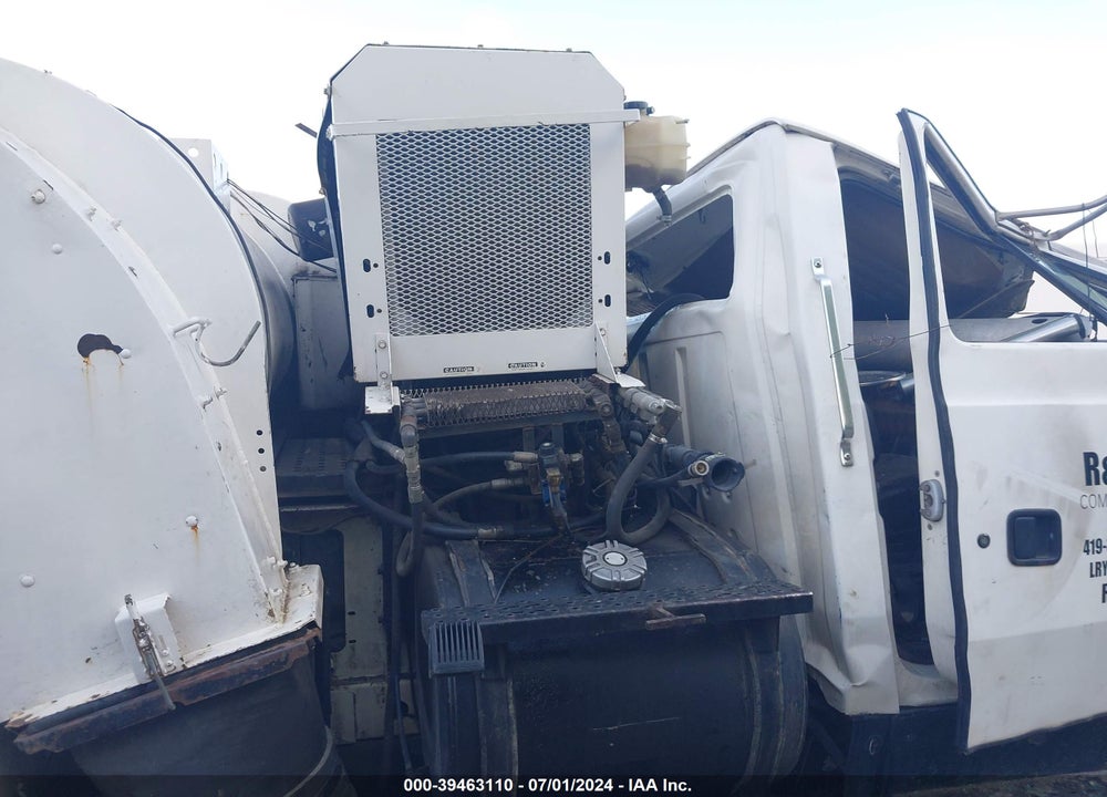 1995 FORD LN7000 SWEEPER VIN: 1FDXR72C0SVA82494