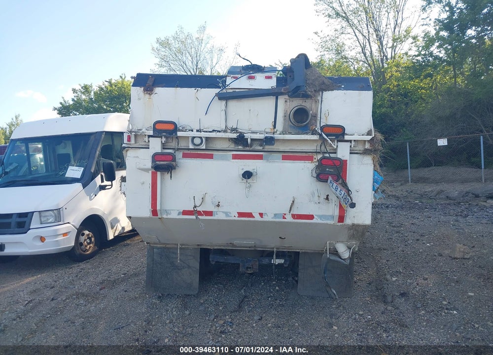 1995 FORD LN7000 SWEEPER VIN: 1FDXR72C0SVA82494