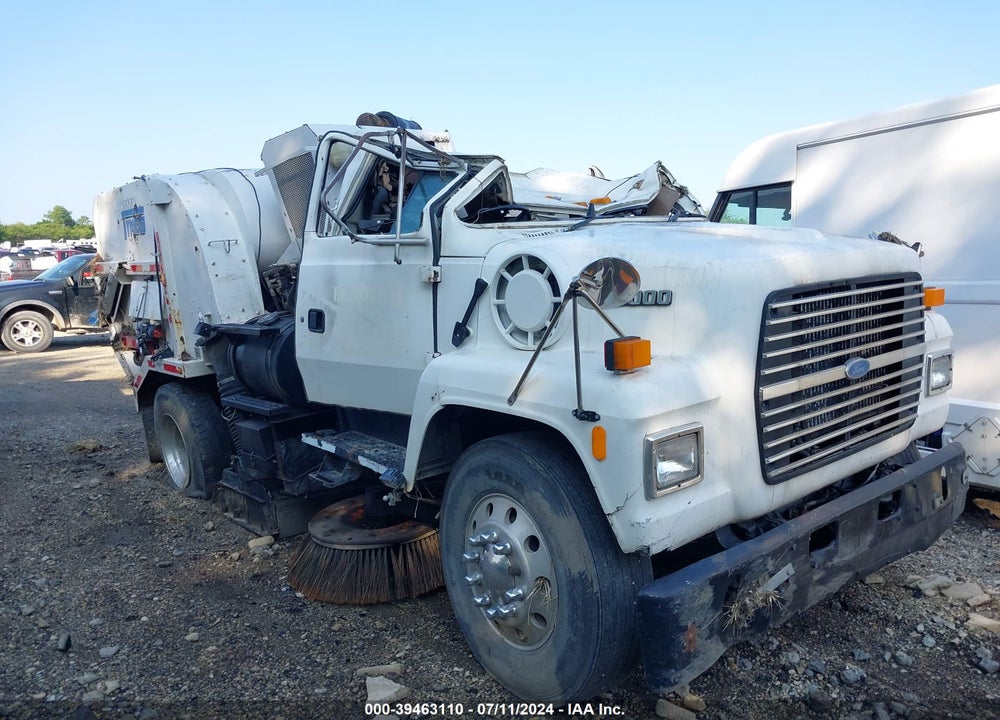 1995 FORD LN7000 SWEEPER VIN: 1FDXR72C0SVA82494