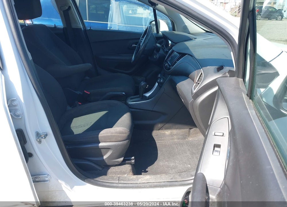2017 CHEVROLET TRAX LS VIN: KL7CJNSB9HB131138