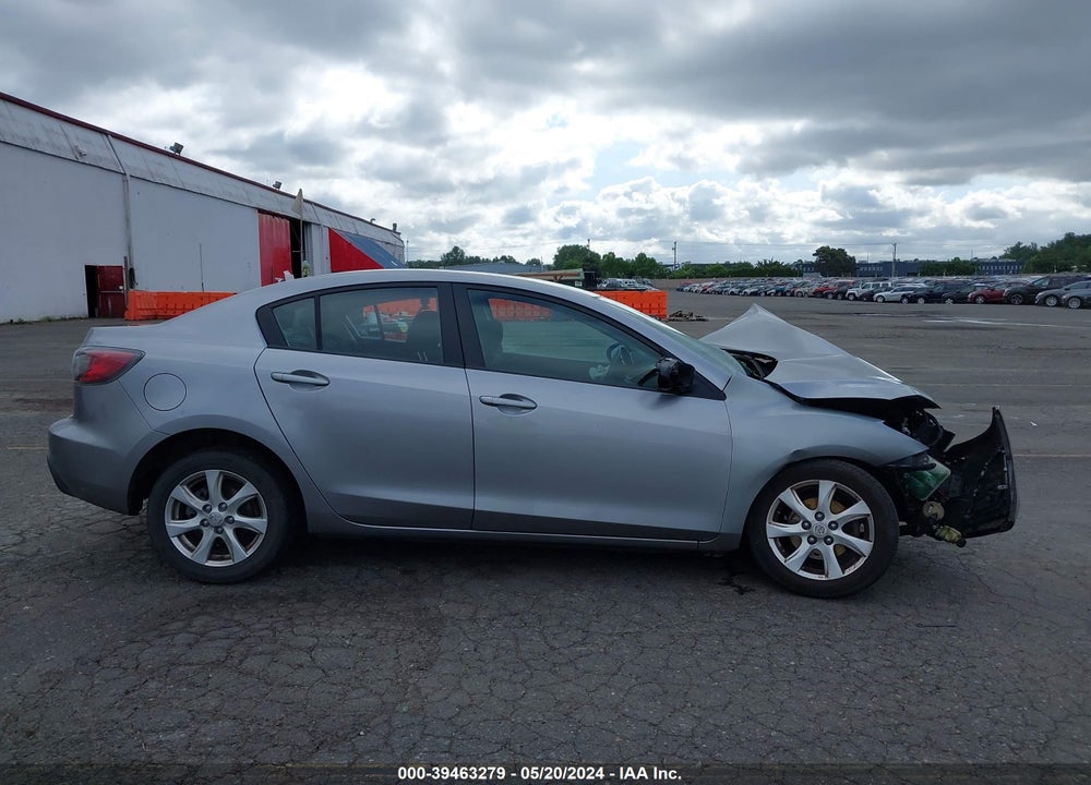 2011 MAZDA 3 I TOURING VIN: JM1BL1VG1B1485175
