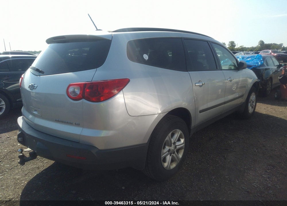 2012 CHEVROLET TRAVERSE LS VIN: 1GNKREED2CJ385655