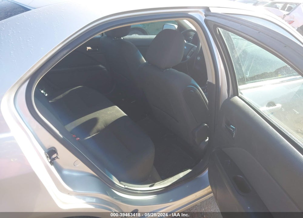 2010 FORD FUSION SE VIN: 3FAHP0HA5AR250367