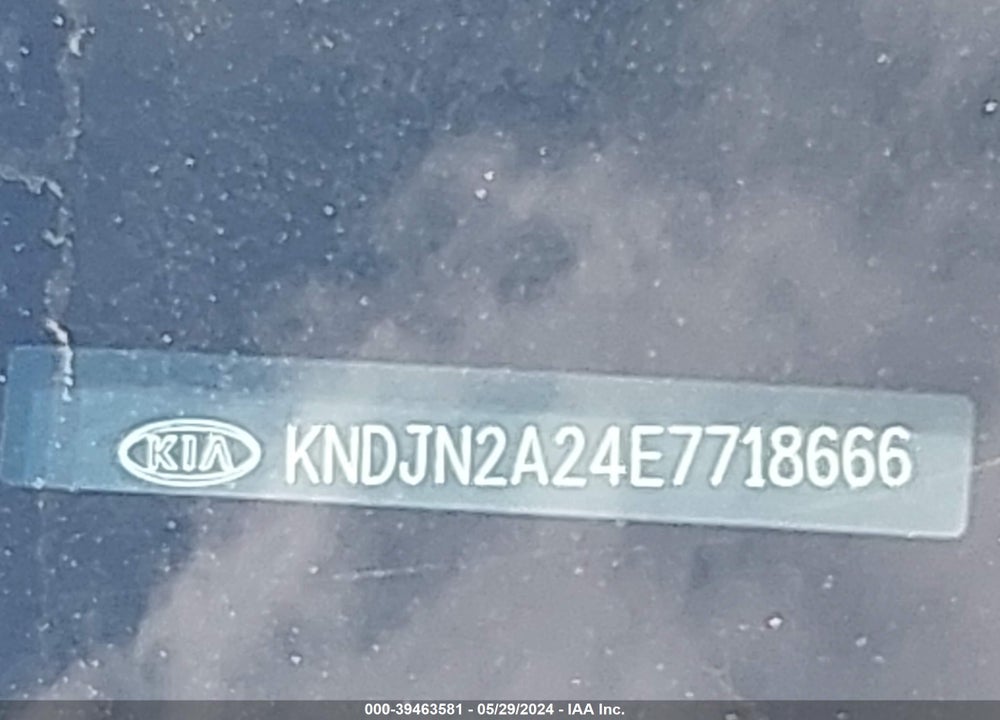 2014 KIA SOUL VIN: KNDJN2A24E7718666