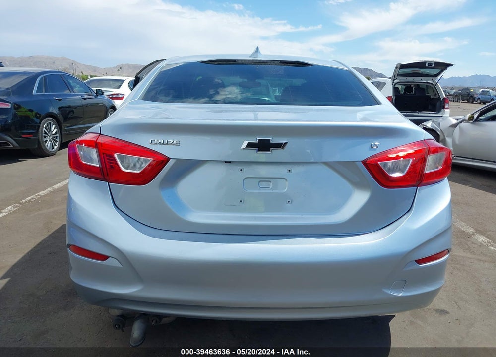 2018 CHEVROLET CRUZE LT AUTO VIN: 1G1BE5SM7J7191439