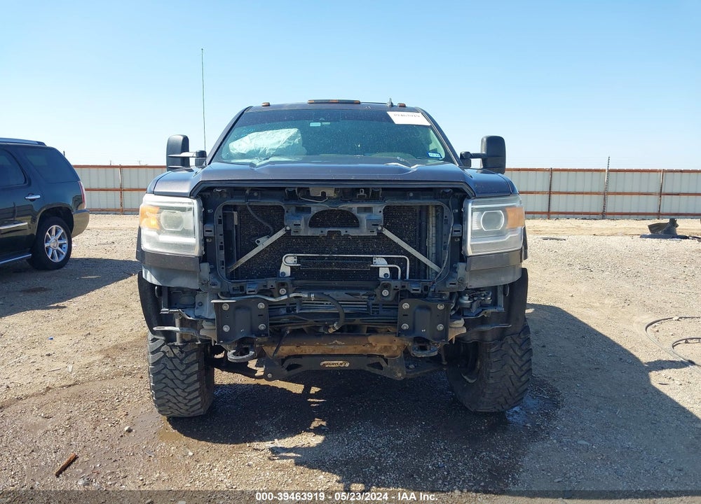 2015 GMC SIERRA 3500HD DENALI VIN: 1GT424E82FF173154