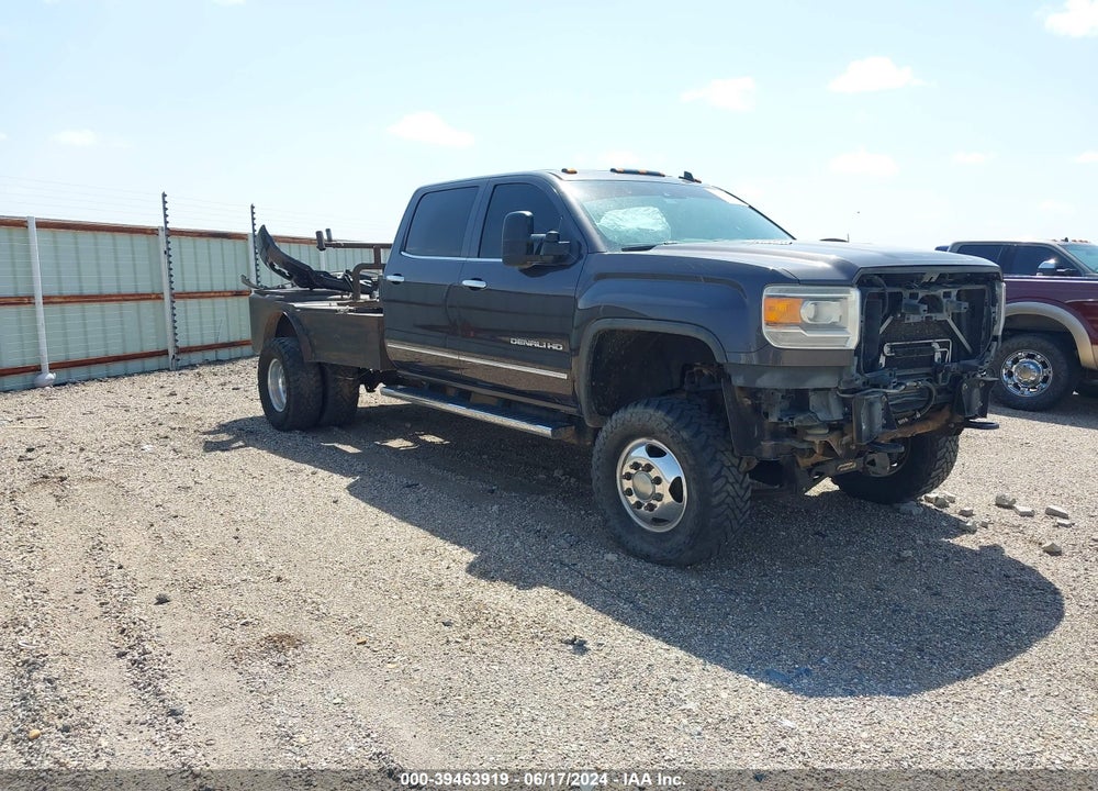 2015 GMC SIERRA 3500HD DENALI VIN: 1GT424E82FF173154