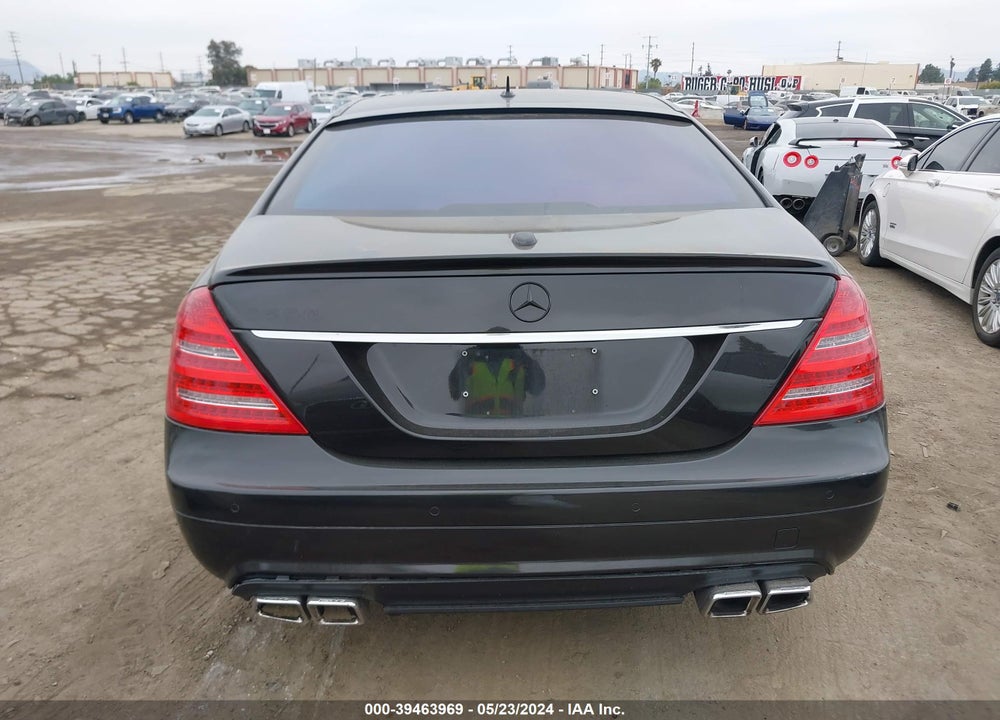 2007 MERCEDES-BENZ S 550 VIN: WDDNG71X57A068889