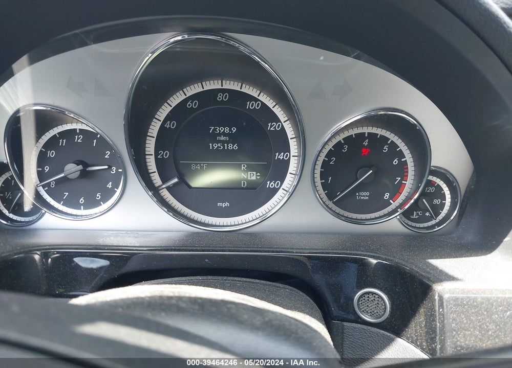 2010 MERCEDES-BENZ E 550 4MATIC VIN: WDDHF9AB0AA217104