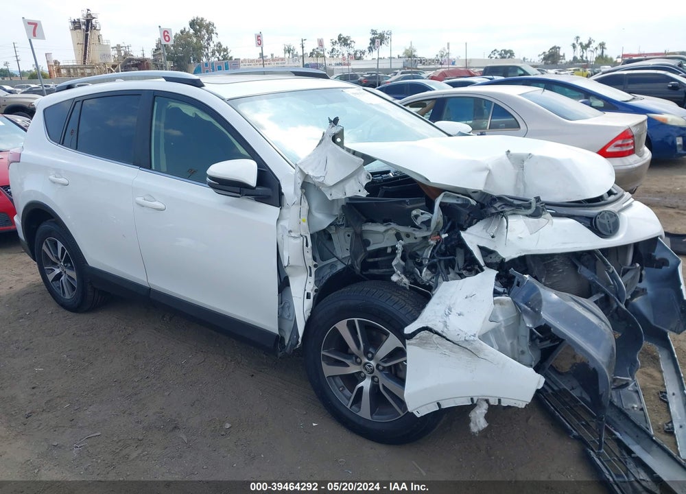 2016 TOYOTA RAV4 XLE VIN: JTMRFREV5GD195420