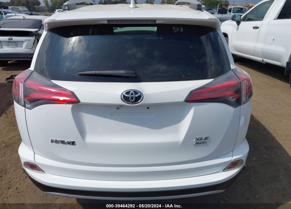 2016 TOYOTA RAV4 XLE VIN: JTMRFREV5GD195420