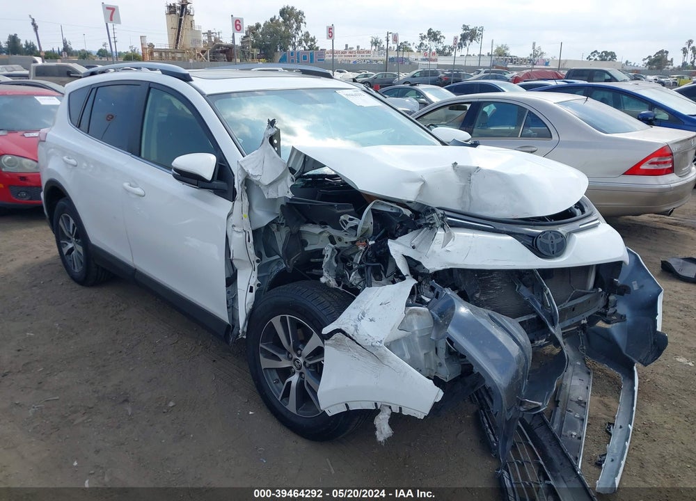 2016 TOYOTA RAV4 XLE VIN: JTMRFREV5GD195420