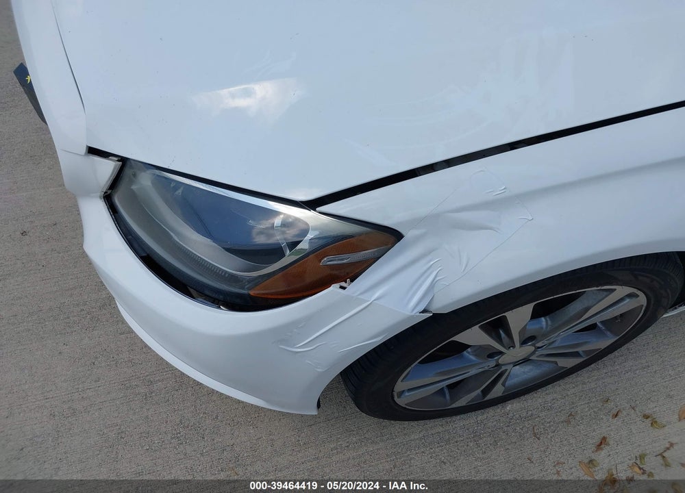 2016 MERCEDES-BENZ C 300 LUXURY/SPORT VIN: WDDWF4JB2GR152342