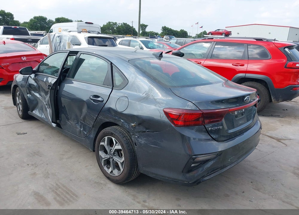 2019 KIA FORTE LXS VIN: 3KPF24AD5KE109500