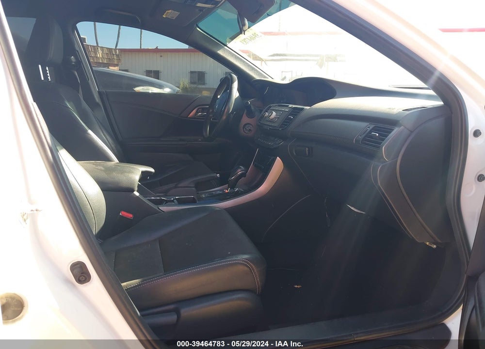 2017 HONDA ACCORD SPORT VIN: 1HGCR2F56HA136027