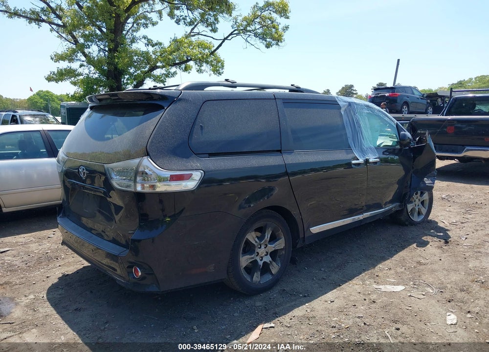 2014 TOYOTA SIENNA SE 8 PASSENGER VIN: 5TDXK3DC5ES456160