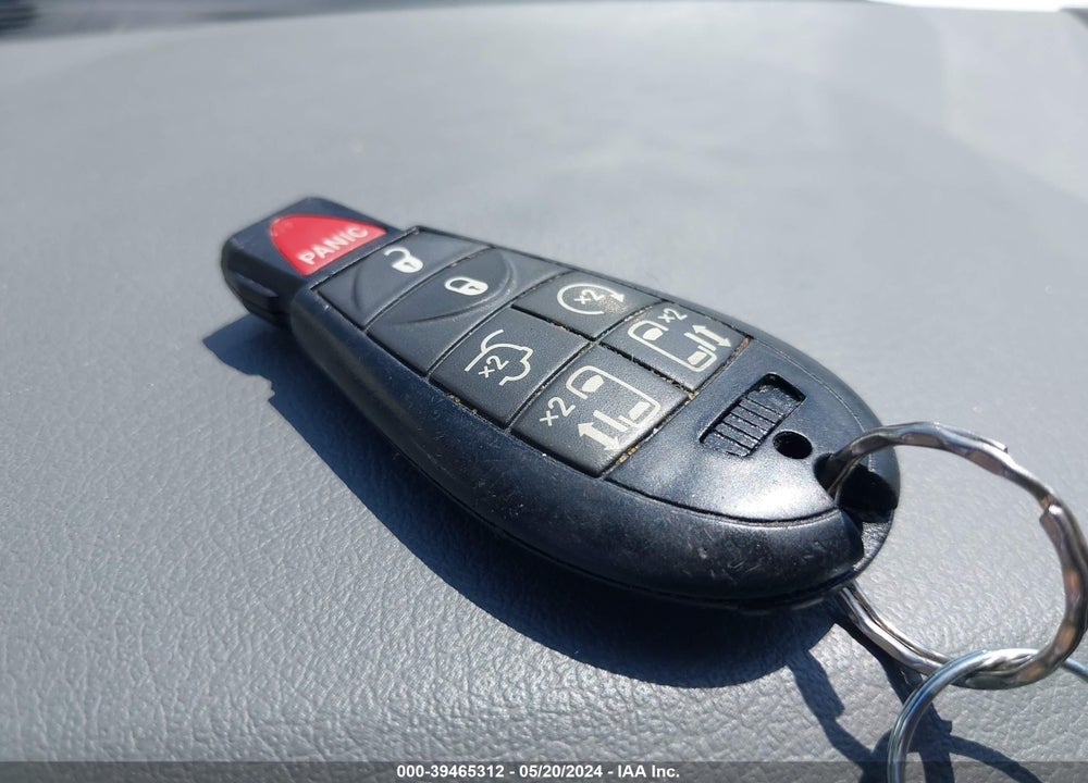2010 DODGE GRAND CARAVAN SXT VIN: 2D4RN5DX3AR166858