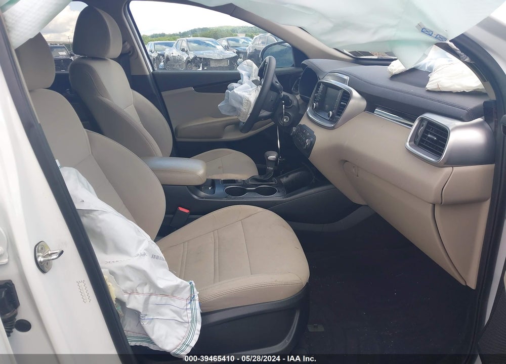 2019 KIA SORENTO 2.4L LX VIN: 5XYPGDA36KG573816